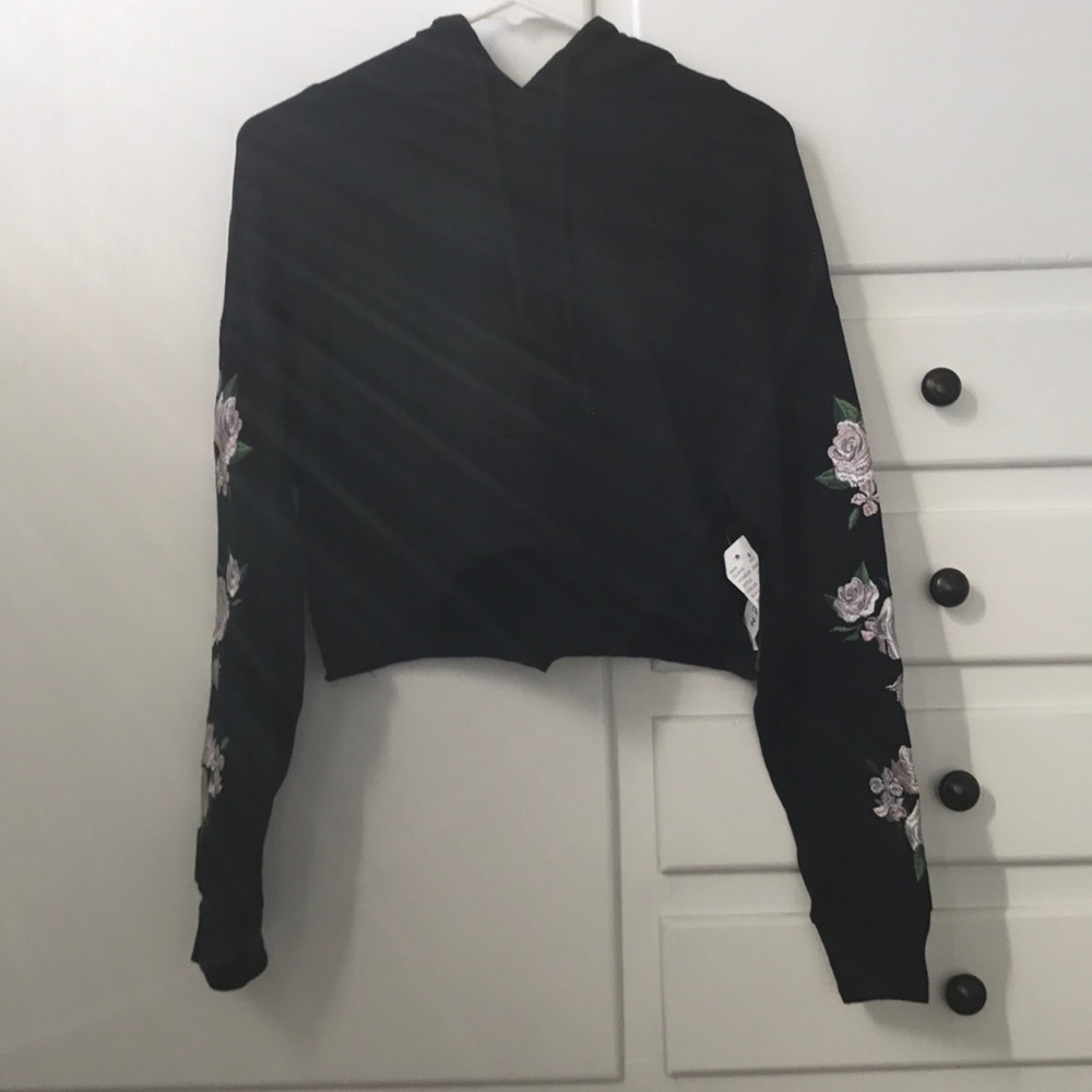 Black crop top